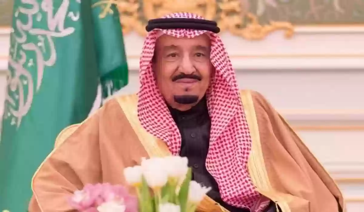 الملك سلمان يقرر الغاء سعودة 13 مهنة والسماح لهم بالعودة للعمل في هذه المهن