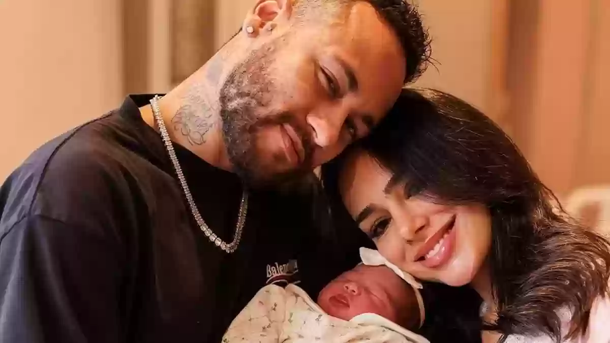 شاهد اللصوص في محاولة خطف ابنة نجم الهلال السعودي