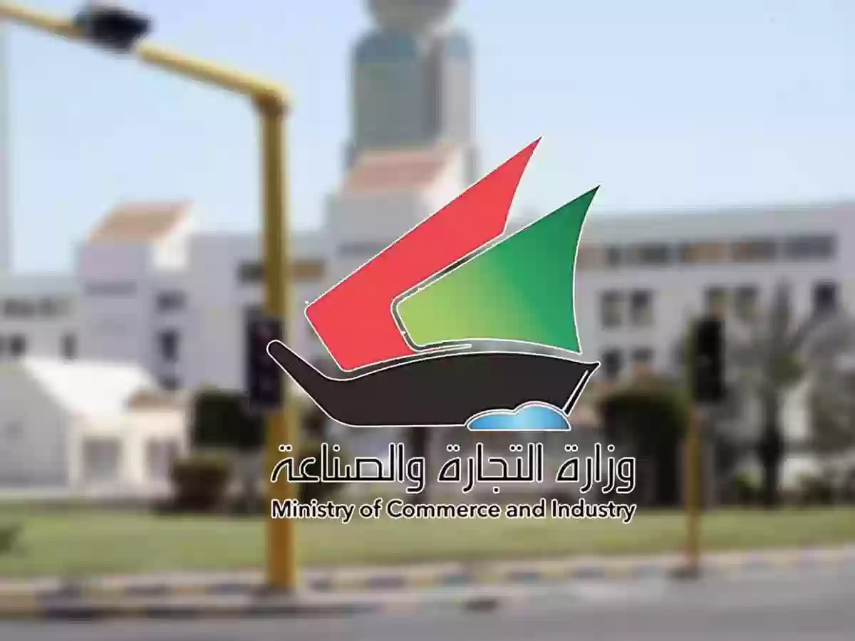 إغلاق مطعمين يقدمون المواد الغذائية مجهولة المصدر ومنتهية الصلاحية