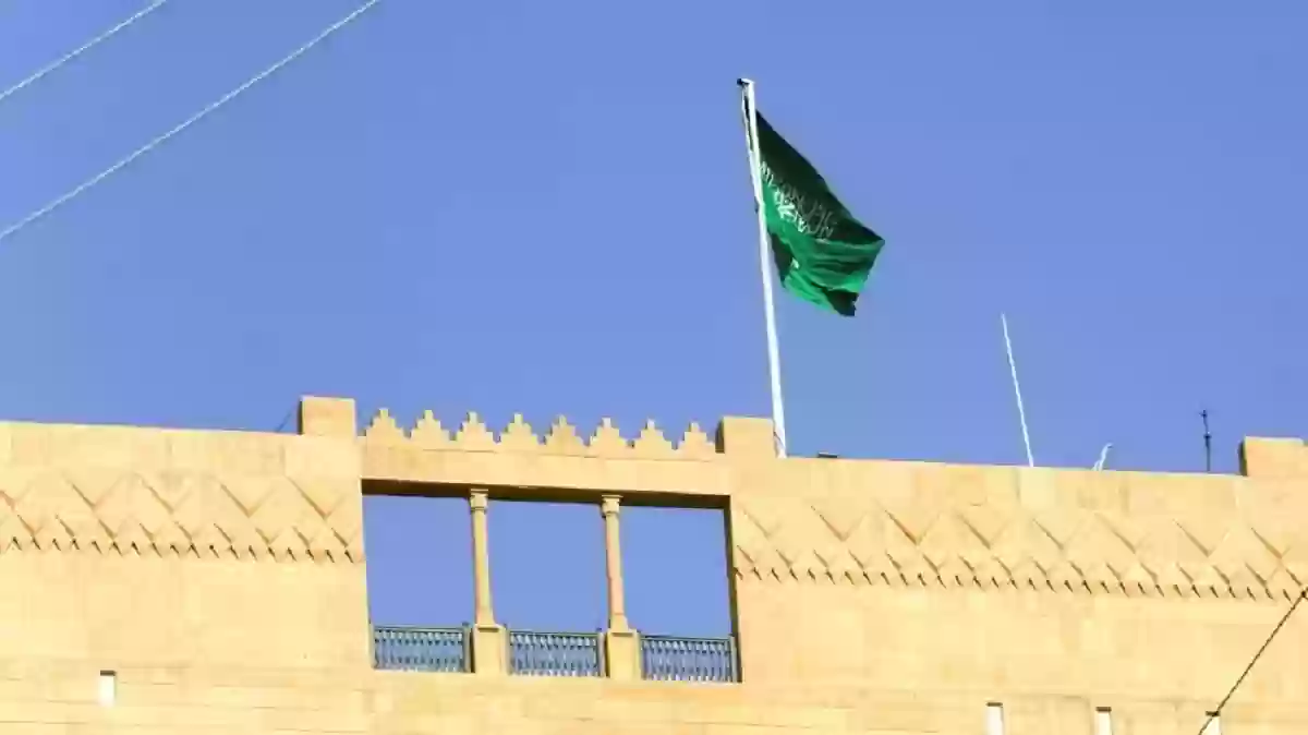 سفارة السعودية في لبنان تقدم رسالة للجالية