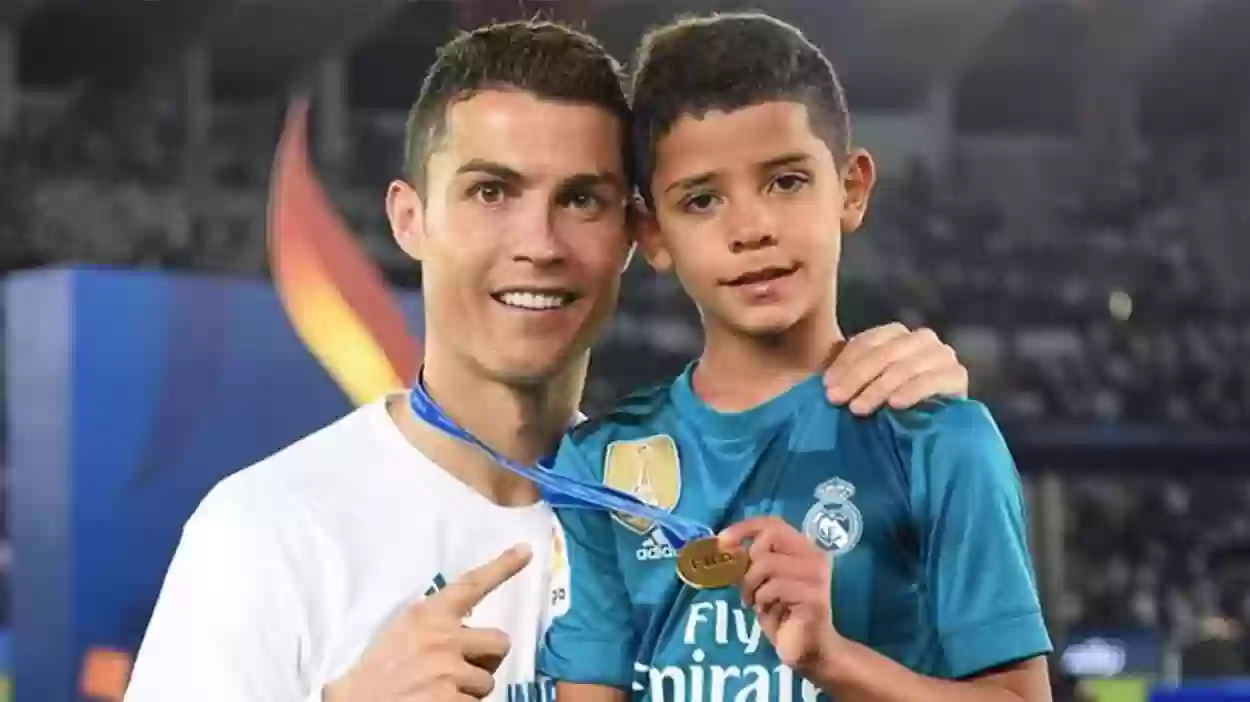 نجل لاعب النصر كريستيانو رونالدو يتحدث العربية ومواقع التواصل الاجتماعي تشتعل