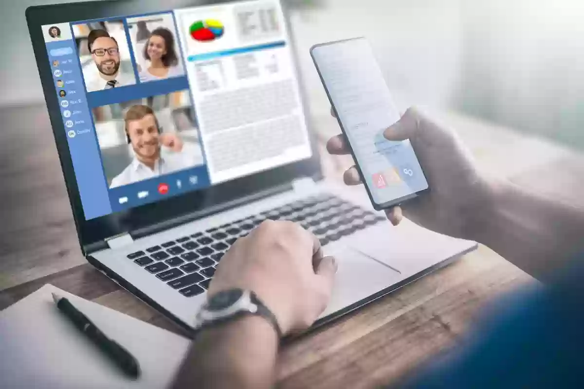 التخصصات الموجودة في جامعة الجميع الذكية