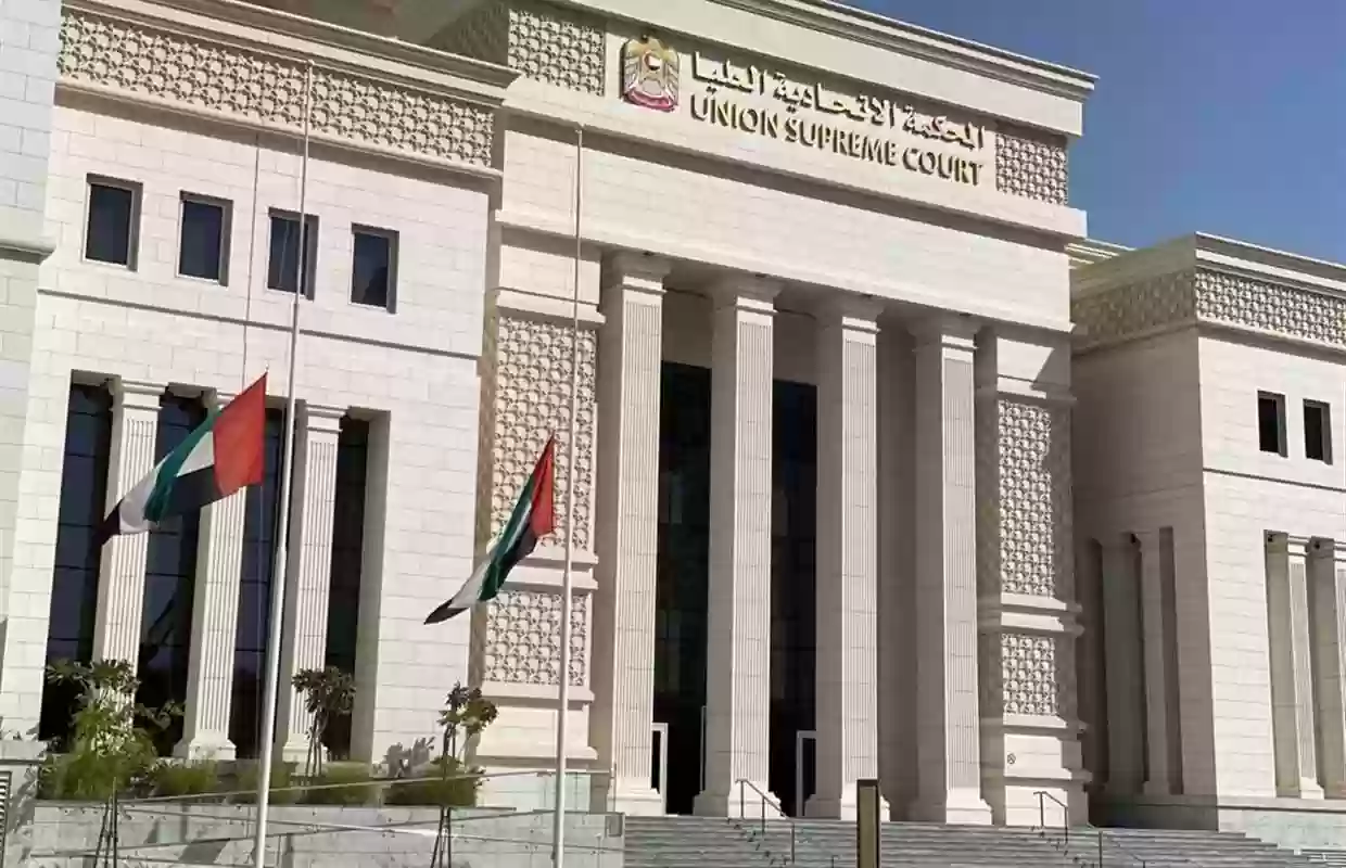 حالات سجن المقيمين وترحيلهم رفقة أسرهم خارج أراضي الإمارات